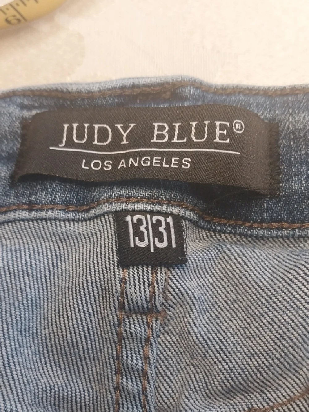 Judy Blue Distressed Crop Wide Leg Frayed Hem Jeans Size 13/31 Blue JB88475